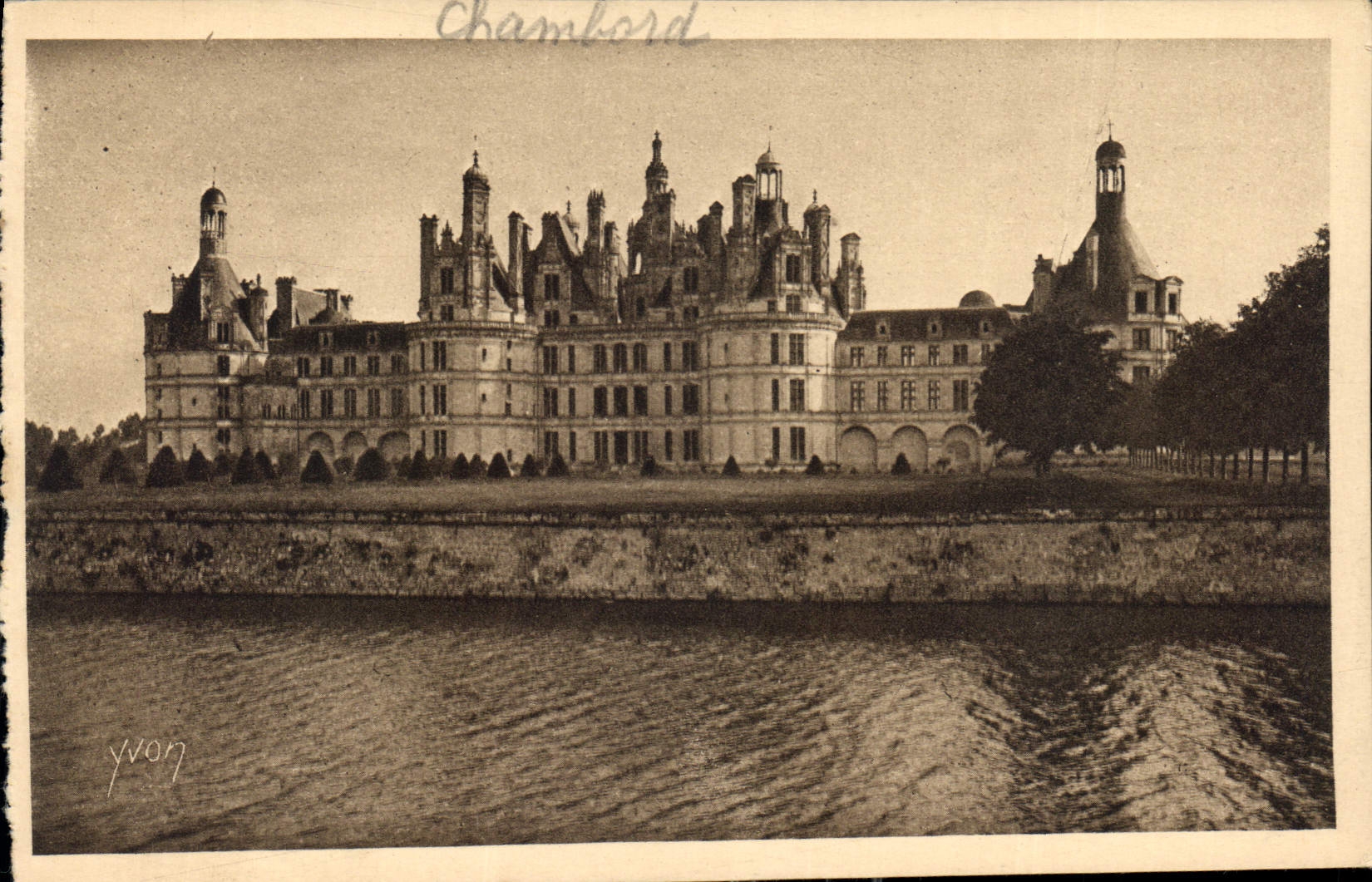 CPA Chateau de la Loire Chateau de Chambord Facade Nord