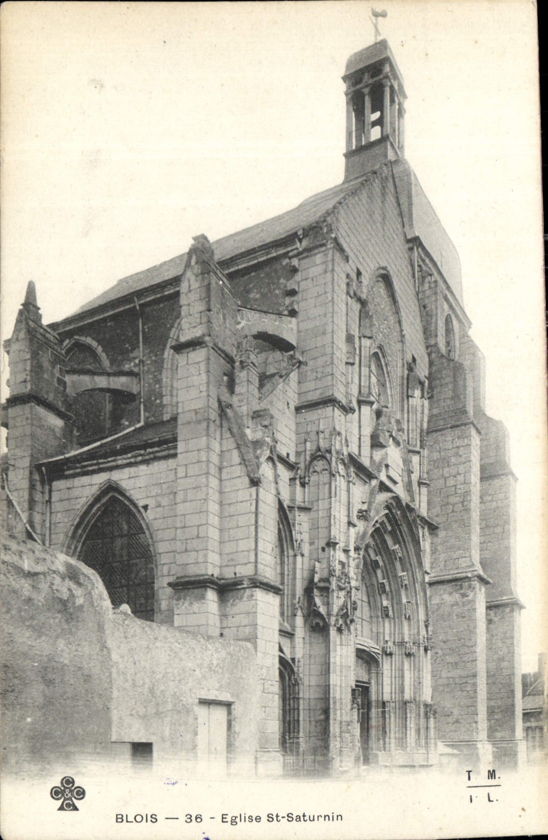 CPA Blois Eglise St Saturnin 