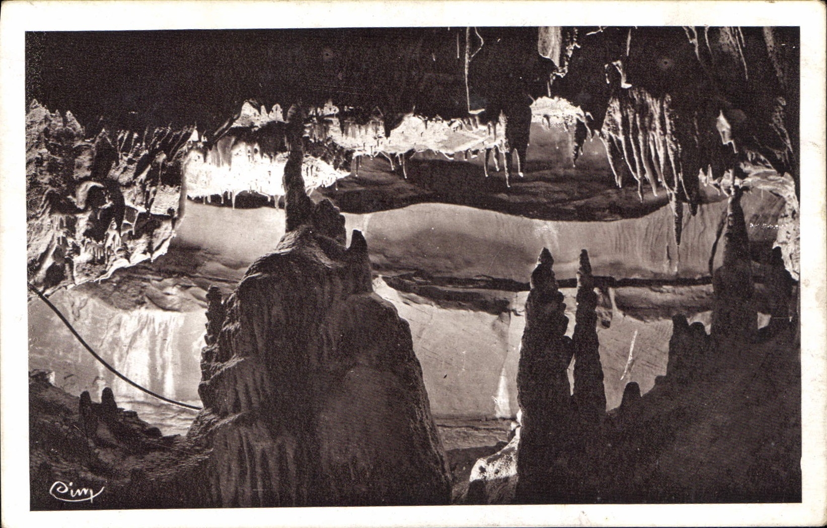 CPA Grottes de Baume les Messieurs Jura Galerie du Catfalque et la Sacristie 