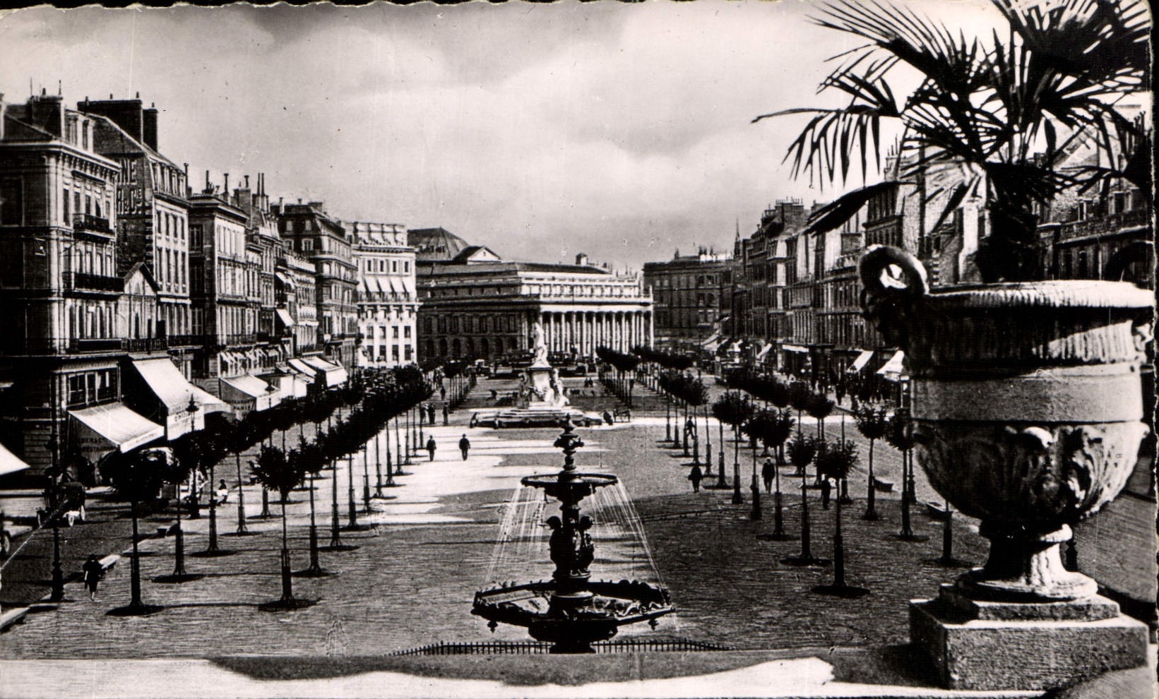 CPA Bordeaux Les Allees de Tourny  