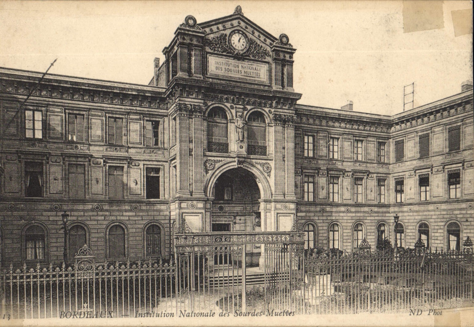 CPA Bordeaux Institution Nationale des Sourdes Muettes 
