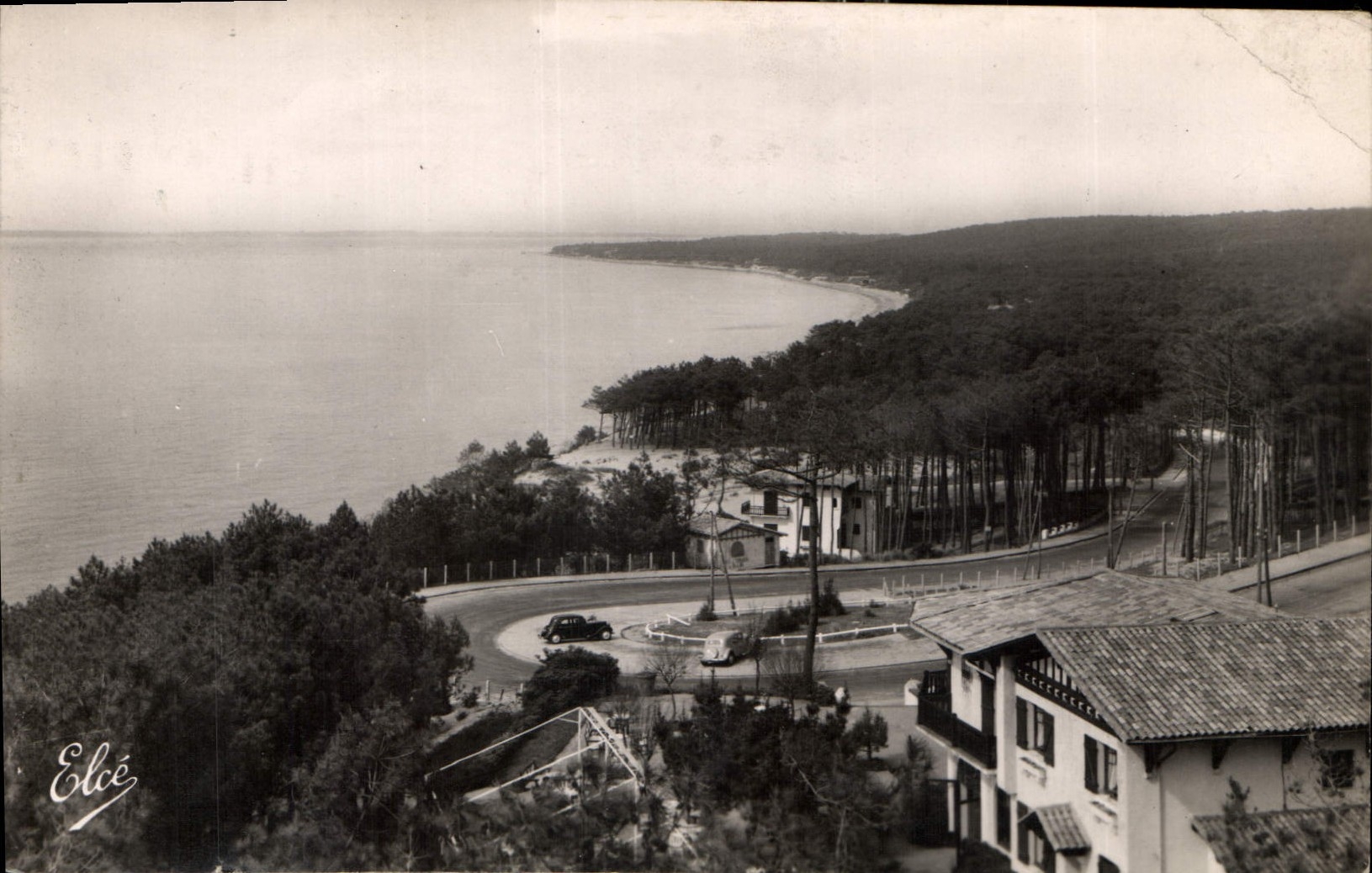 CPA Bassin d'Arcachon Gironde la Corniche prise de la Dune au Pilat