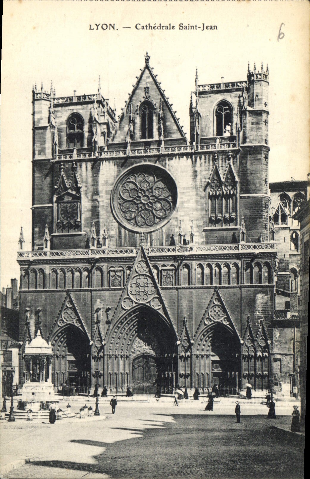CPA Lyon Cathedrale Saint Jean 