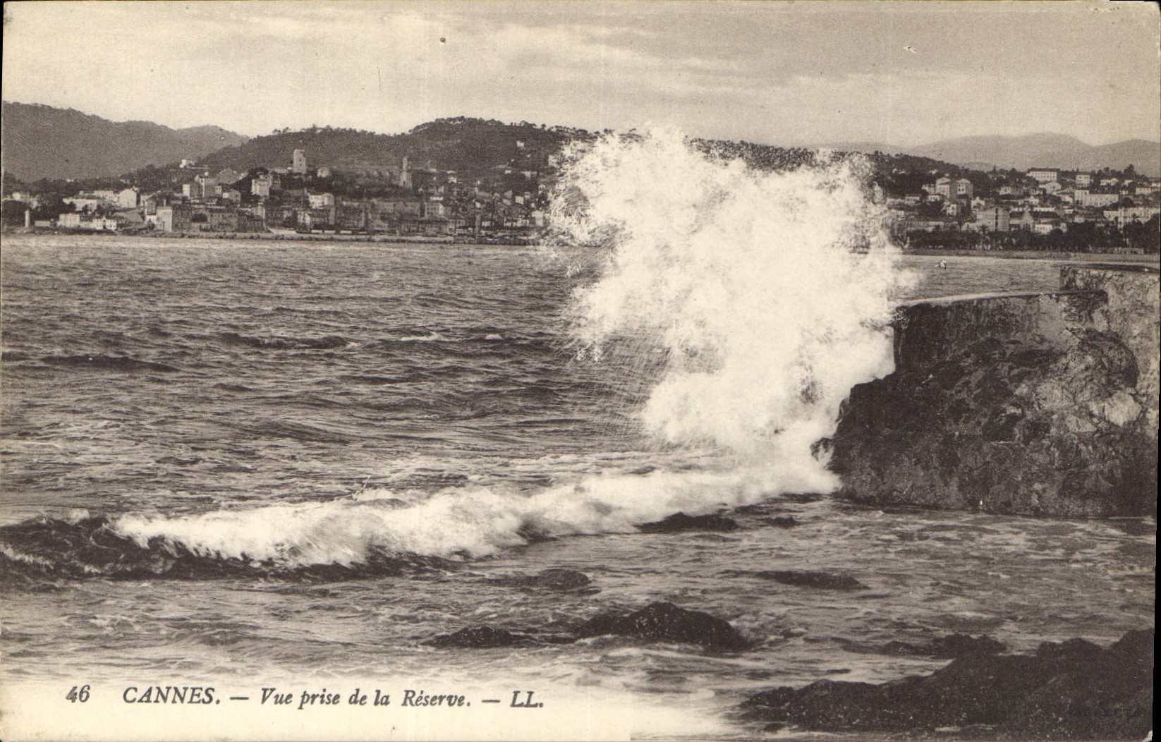 CPA Cannes Vue prise de la Reserve 