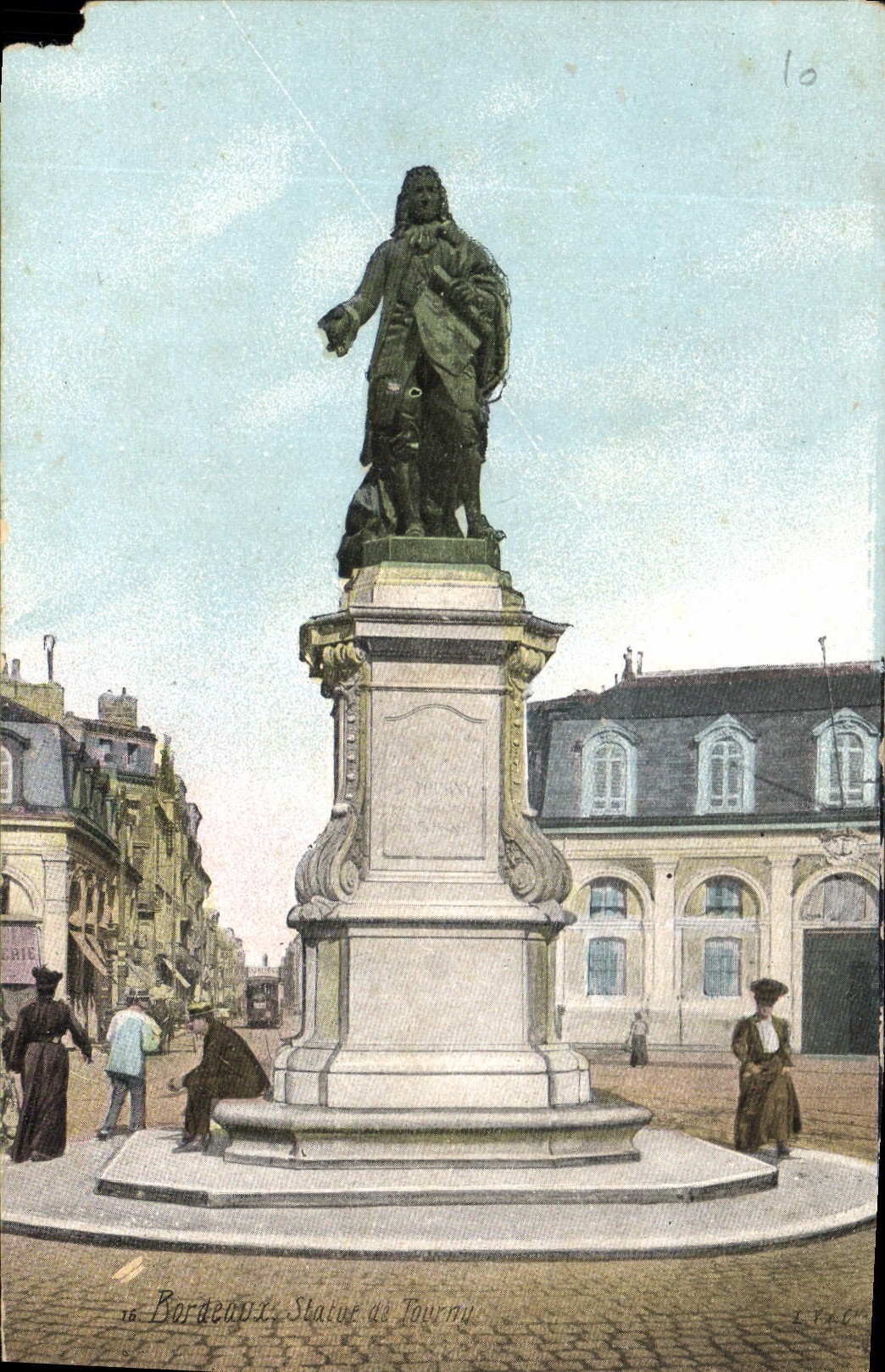 CPA Bordeaux Statue et Tourny 
