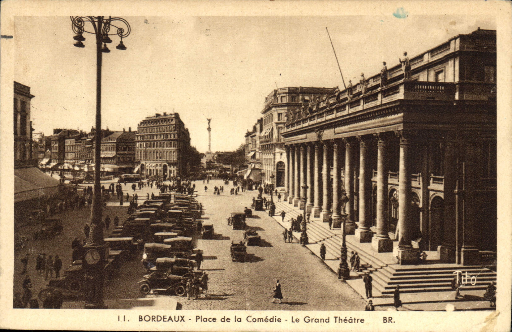 CPA Bordeaux Place de la Comedie Le Grand Theatre 
