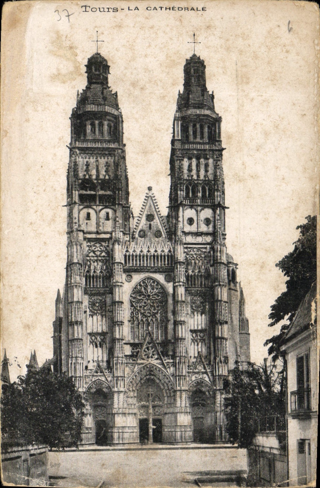 CPA Tours Le Cathedrale 