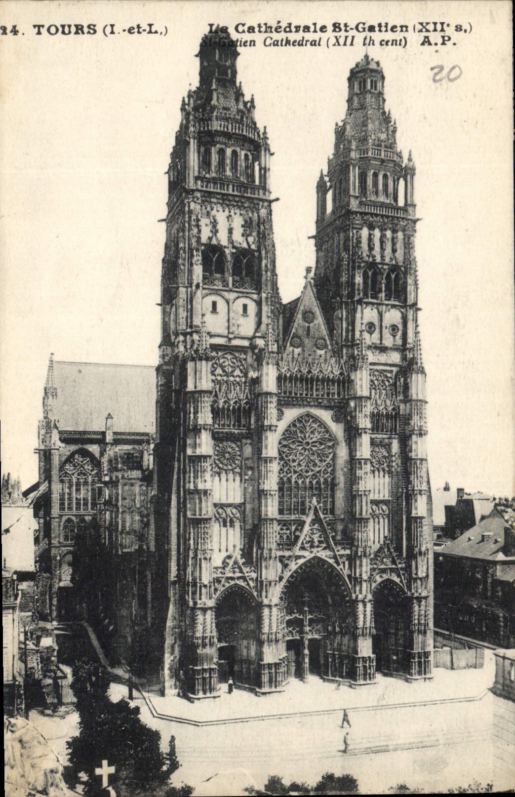 CPA Tours Le Cathedrale St Gatien XII 