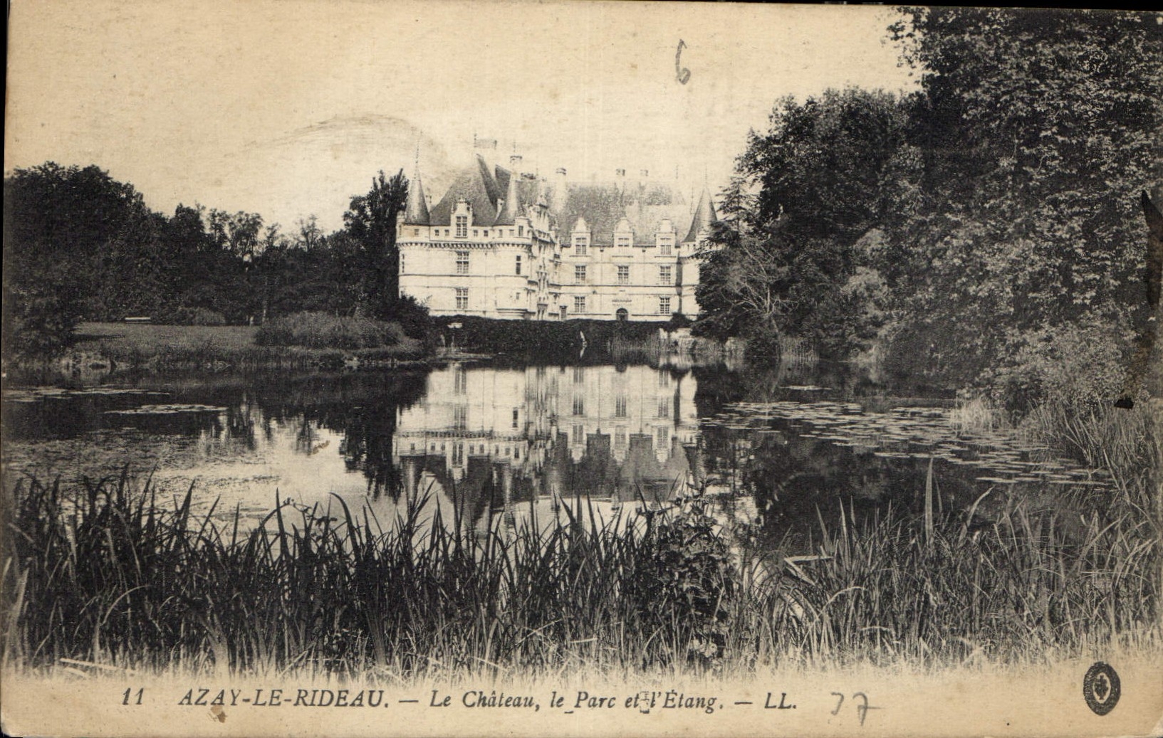 CPA Azay le Rideau Le Chateau le Parc et l'Etang