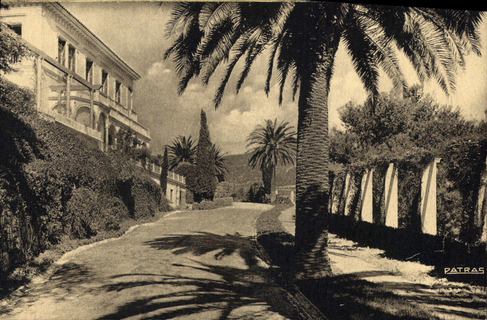 CPA Musee ile de France Saint Jean Cap Ferrat Avenue d'acces