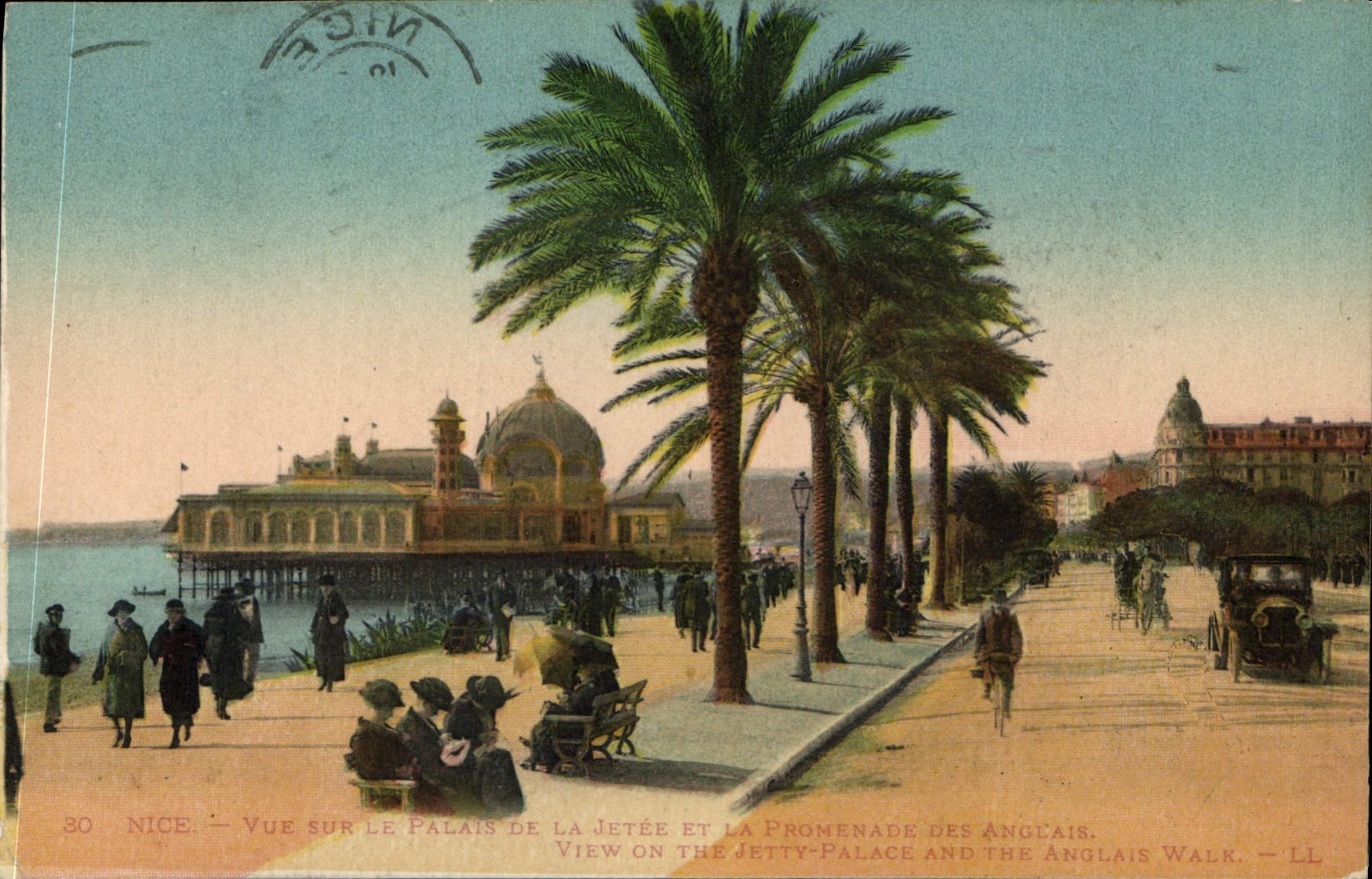 CPA Nice Vue sur Le Palais de le Jetee et la Promenade de Anglais