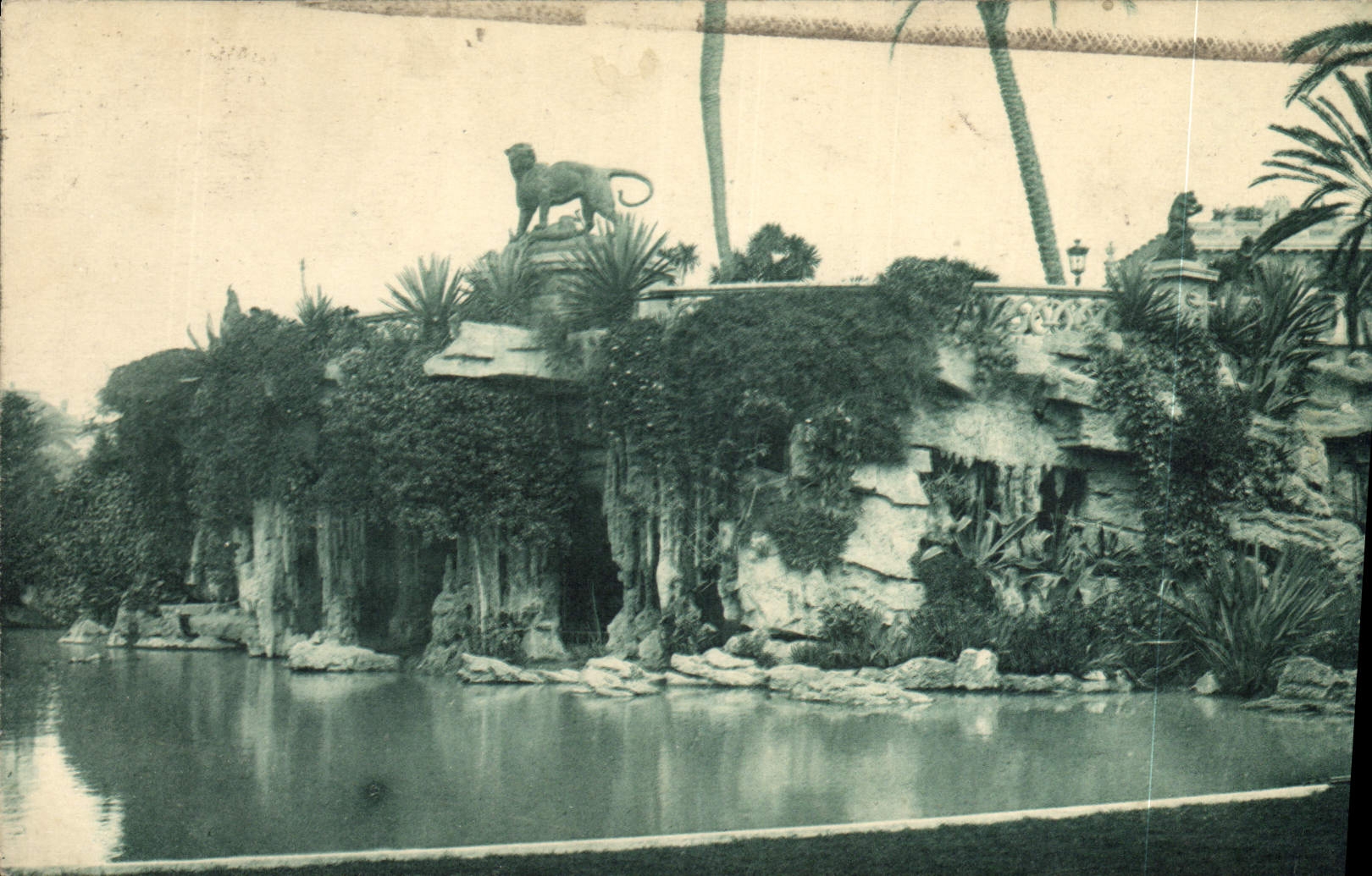 CPA Nice Jardins Albert La Grotte 