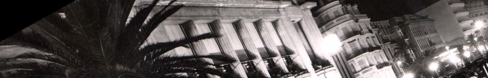 CPA Nice La Nuit La Promenade des Anglais et le Palais de la Mediterranee