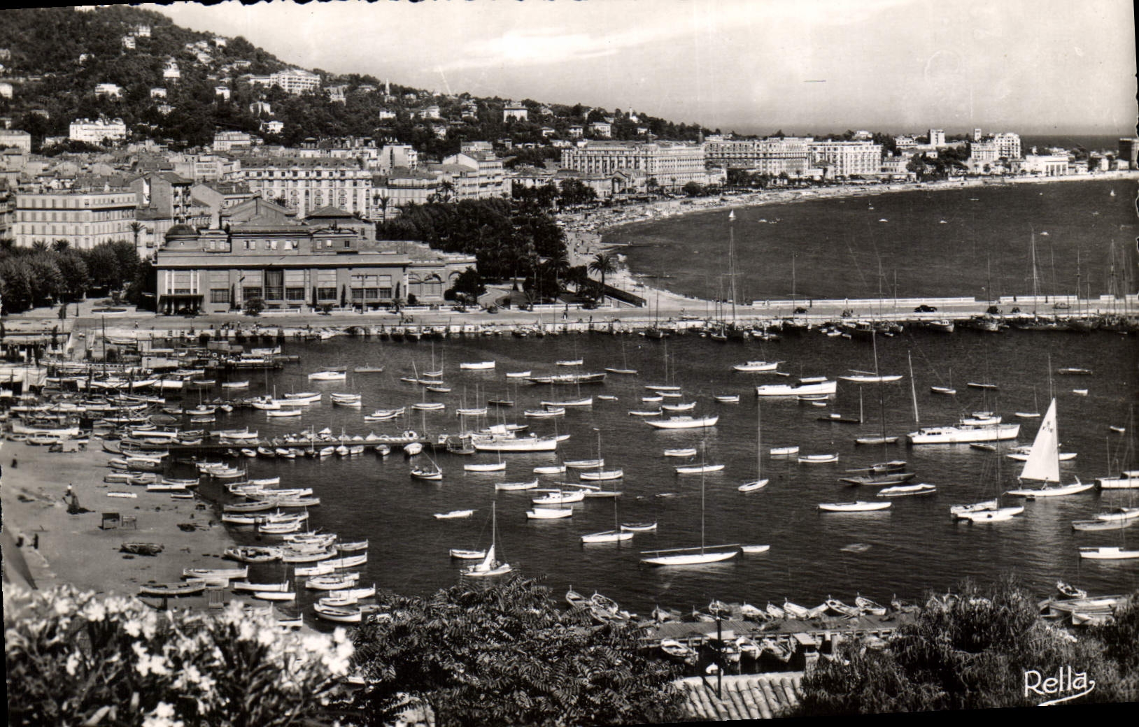 CPA Cannes Vue Ensemble prise du Mont Chevalier 