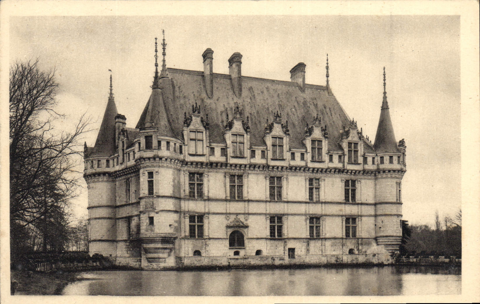 CPA Chateau d'Azay le Rideau 