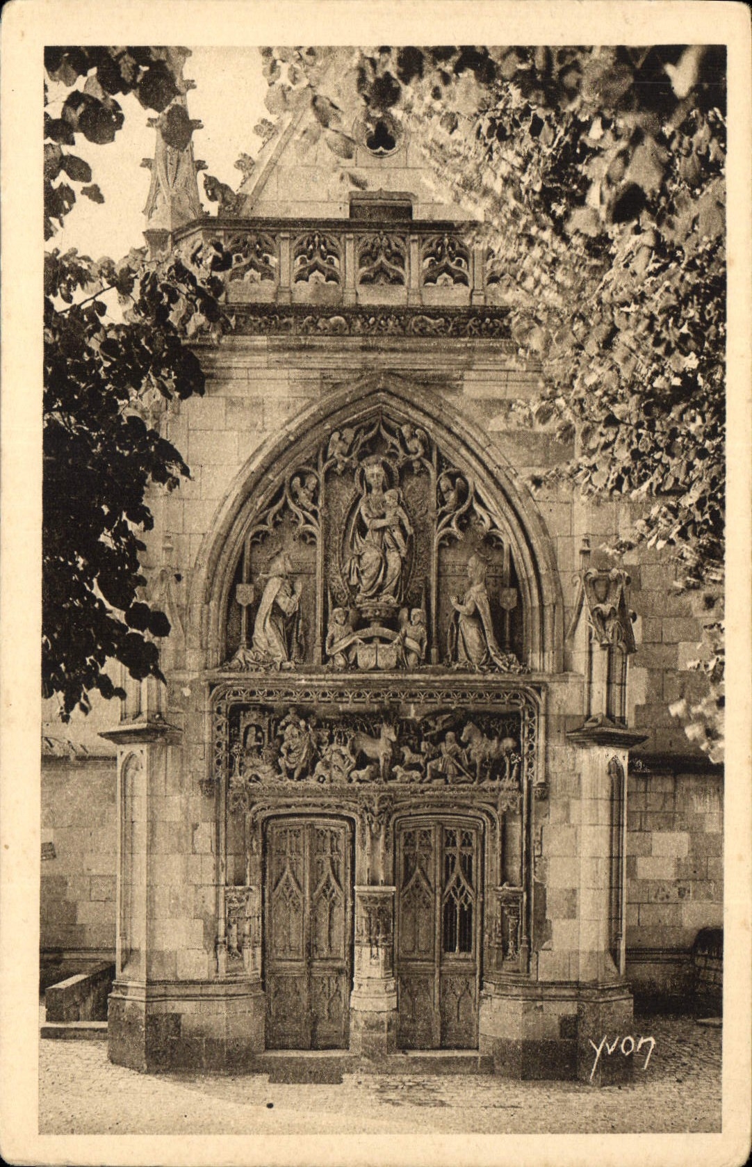 CPA La Douce France Chateaux de la Loire 