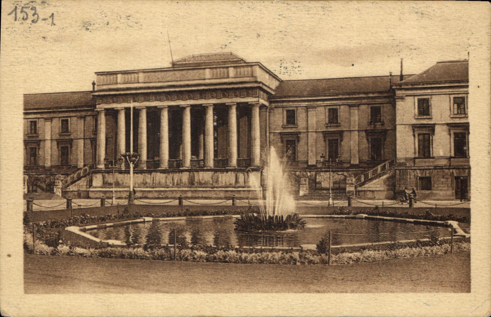 CPA Tours Le Palais de Justice 
