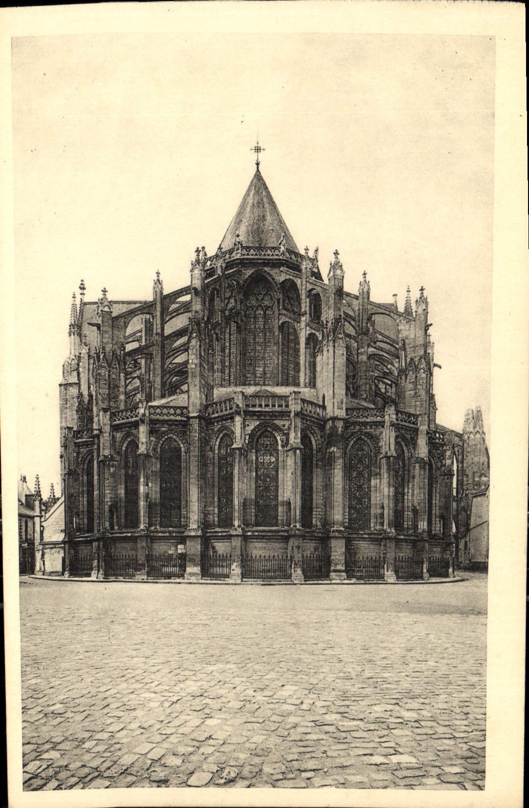 CPA Tours Cathedrale Abside 