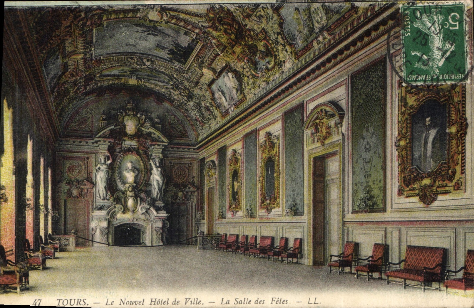 CPA Tours Le Novel Hotel de Ville 