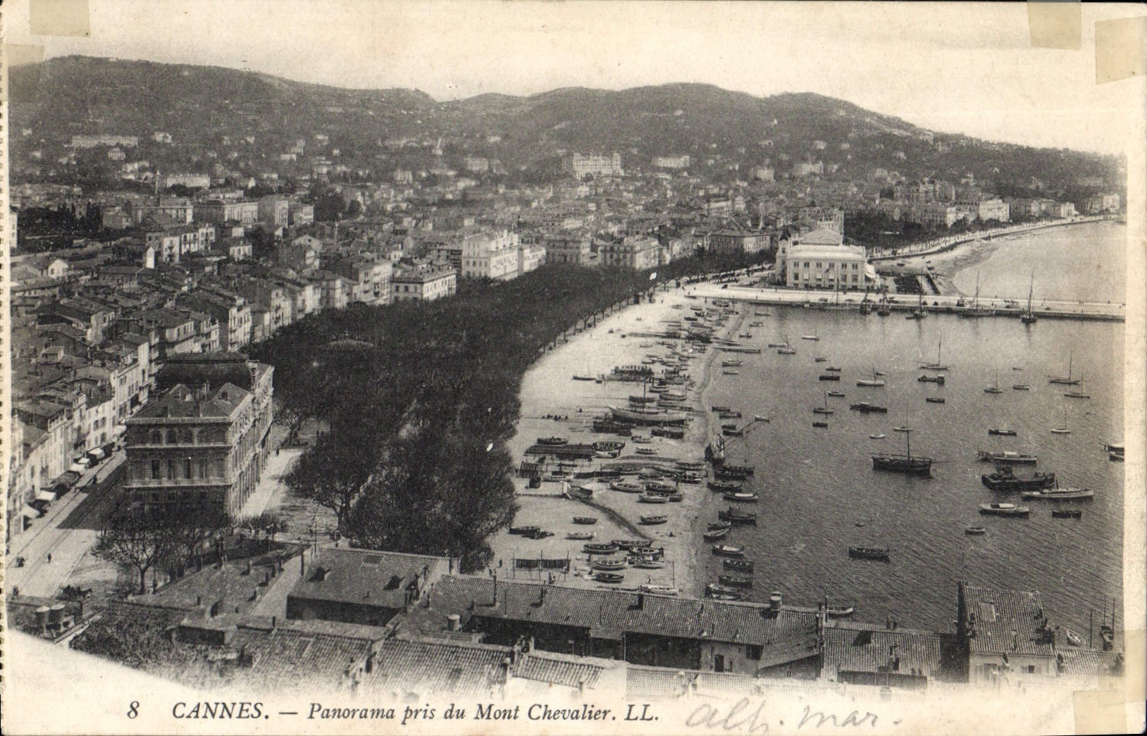 CPA Cannes Panorama pris du Mont Chevalier 