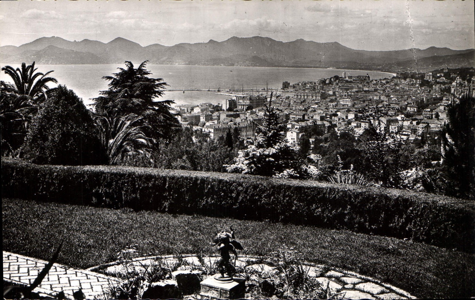 CPA Cannes Vue generale prise de la Californie 