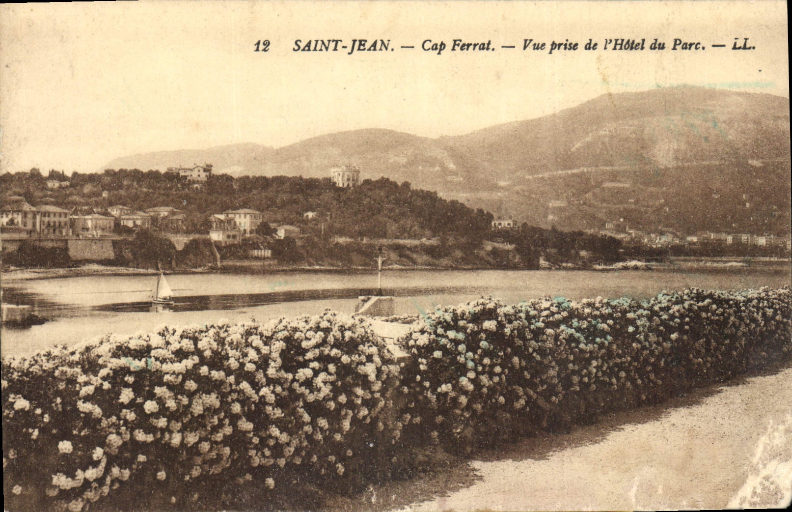 CPA Saint Jean Cap Ferrat Vue prise de l'Hotel de Parc 