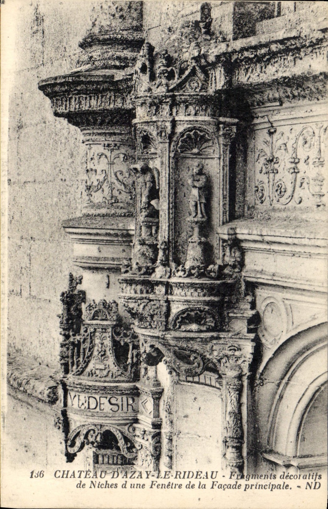 CPA Chateau D'Azay Le Rideau Fragments decoratifs de Niche d une Feneire de la Facade principale