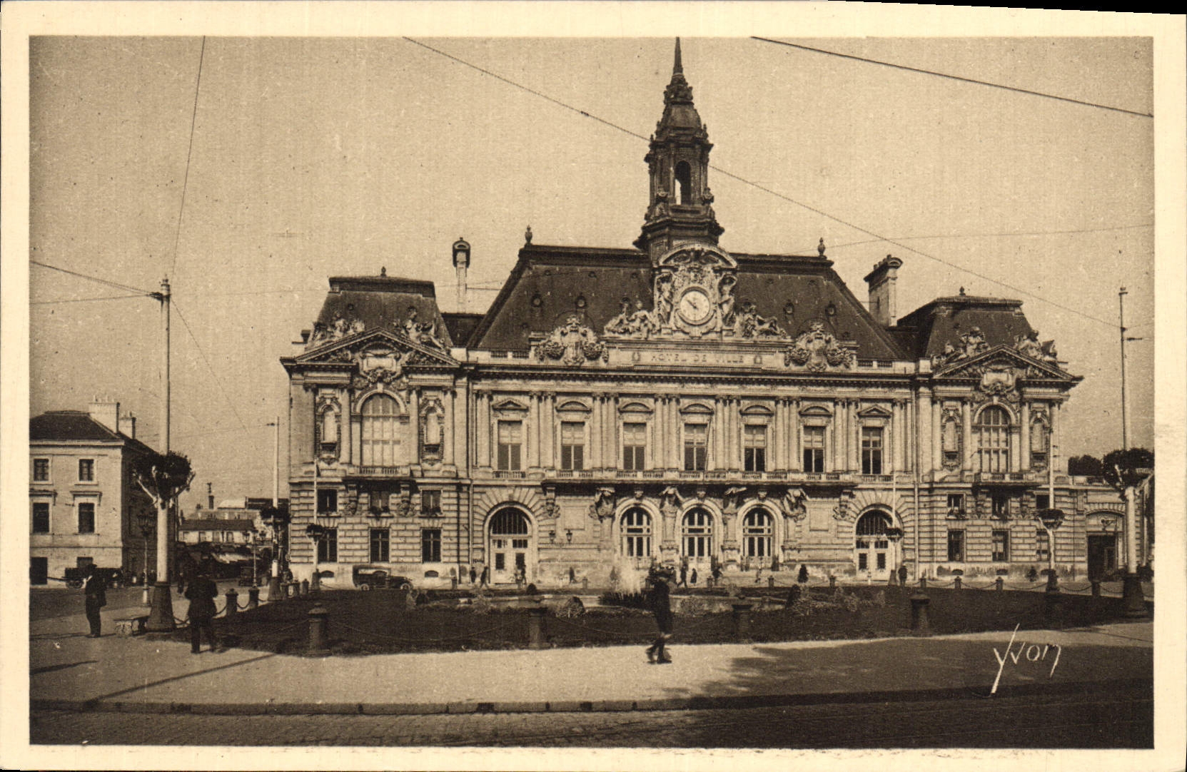 CPA Tours Hotel de Ville 