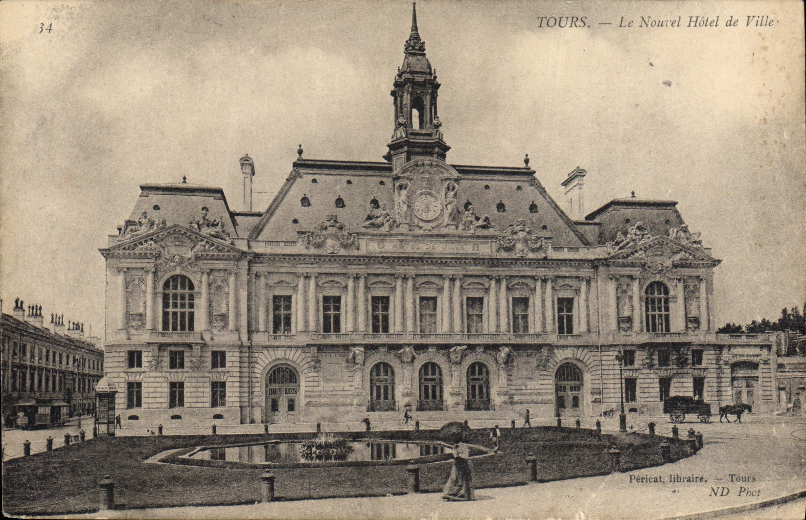CPA Tours Le Nouvel Hotel de Ville 