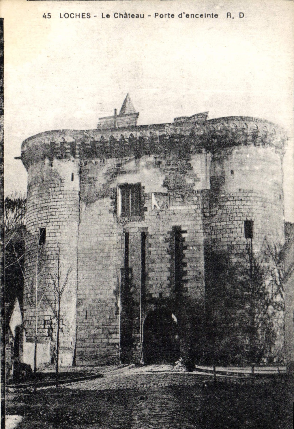 CPA Loches Le Chateau Porte d'enceinte 