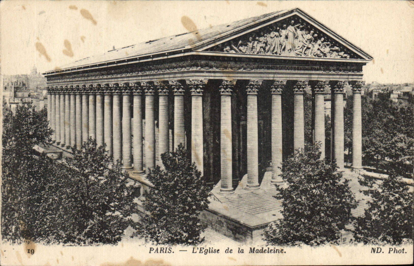 CPA Paris l'Eglise de la Madeleine 