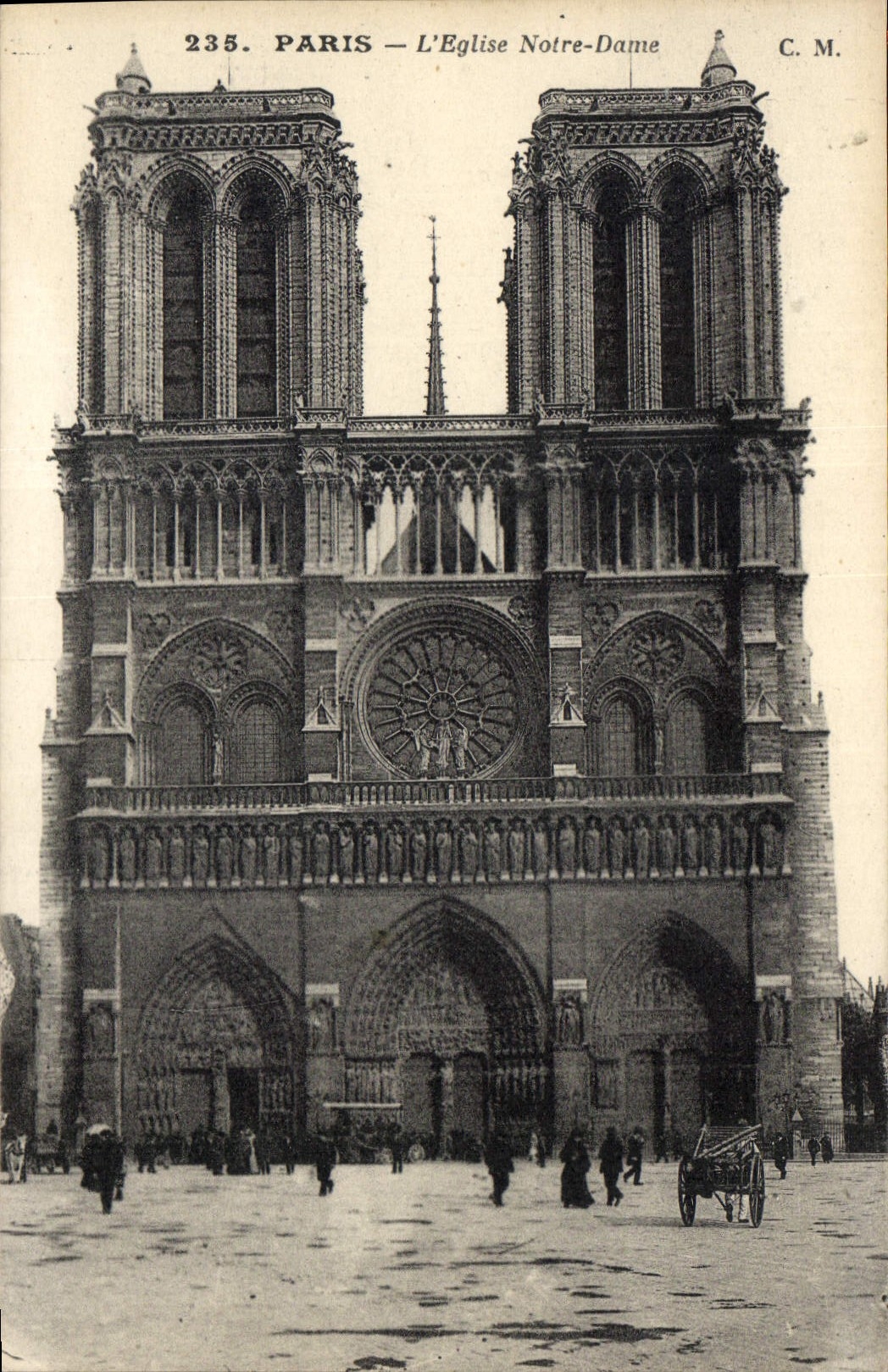 CPA Paris l'Eglise Notre Dame