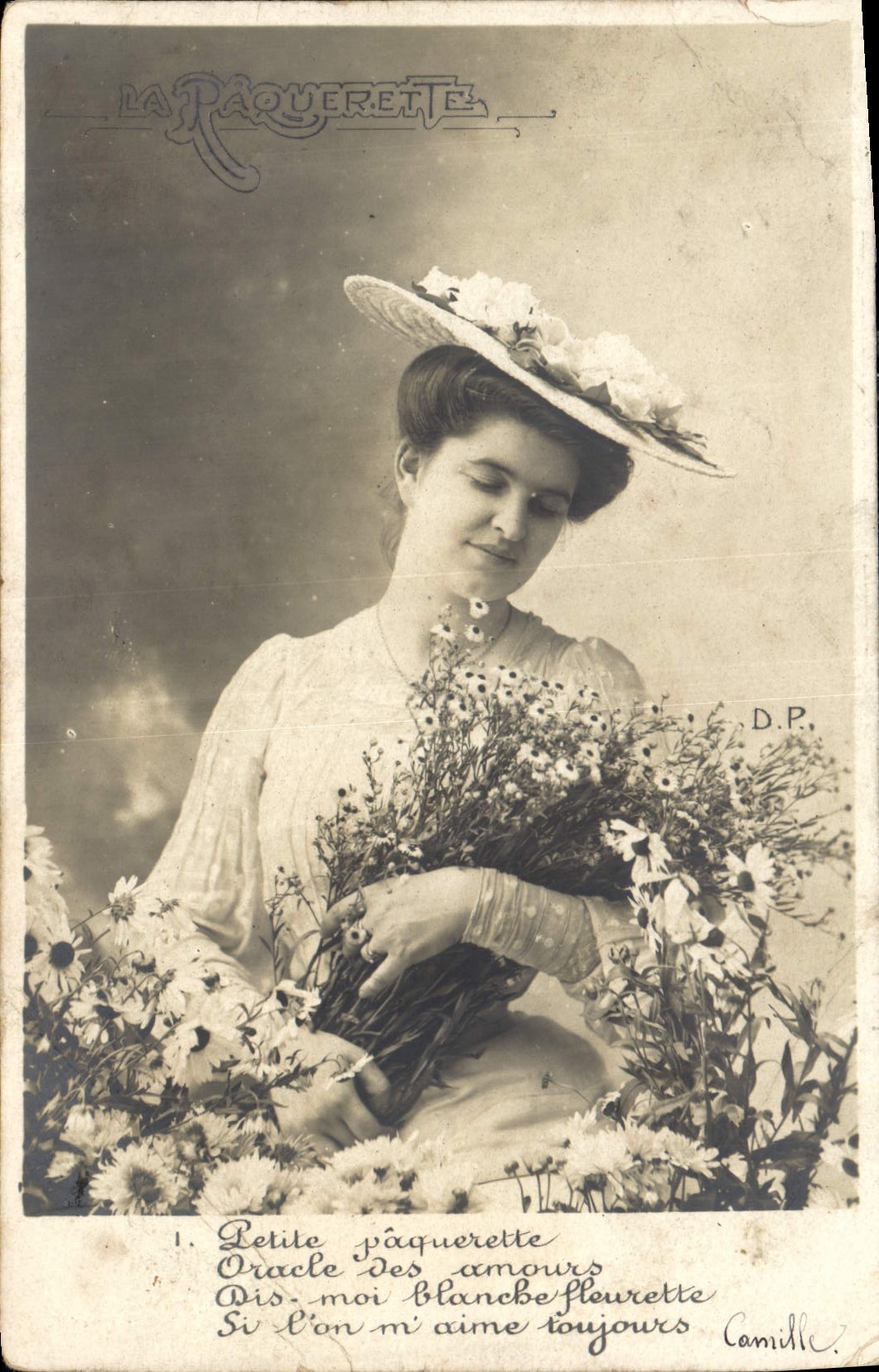 CPA La Paquerette Femme