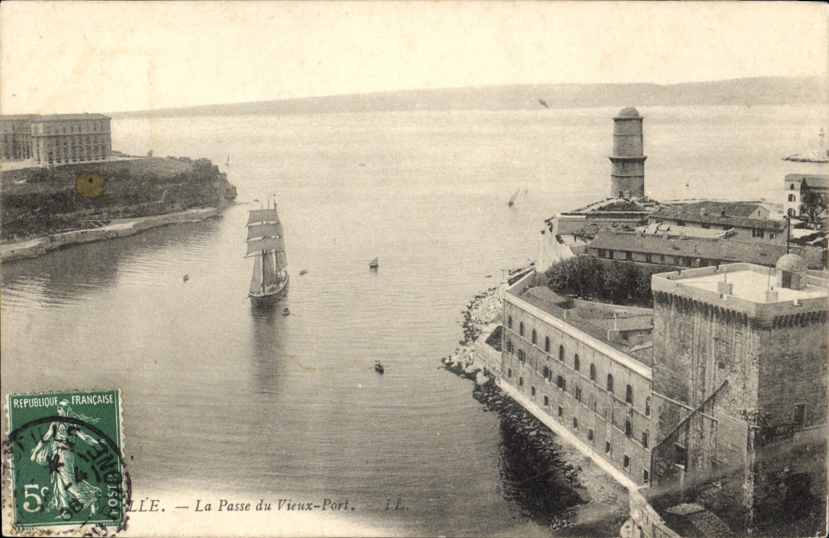 CPA Marseille la Passe du Vieux Port 