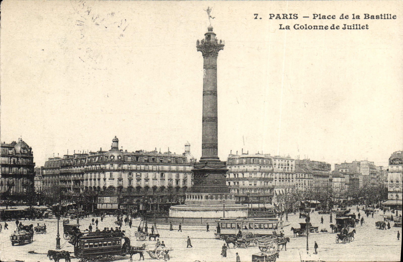 CPA Paris Place de la Bastille la Colonne de Juillet