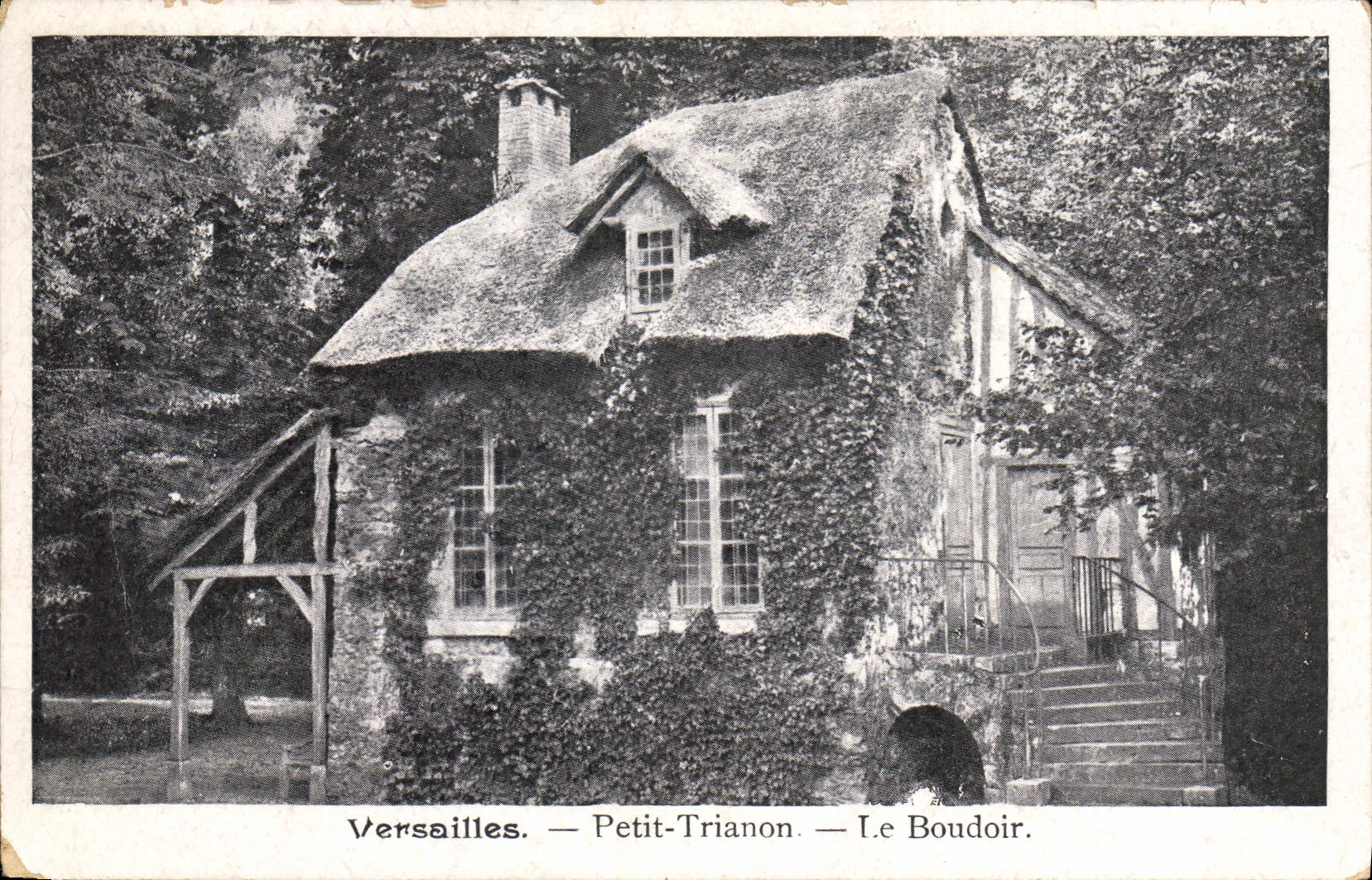 CPA Versailles Petit Trianon le Boudoir