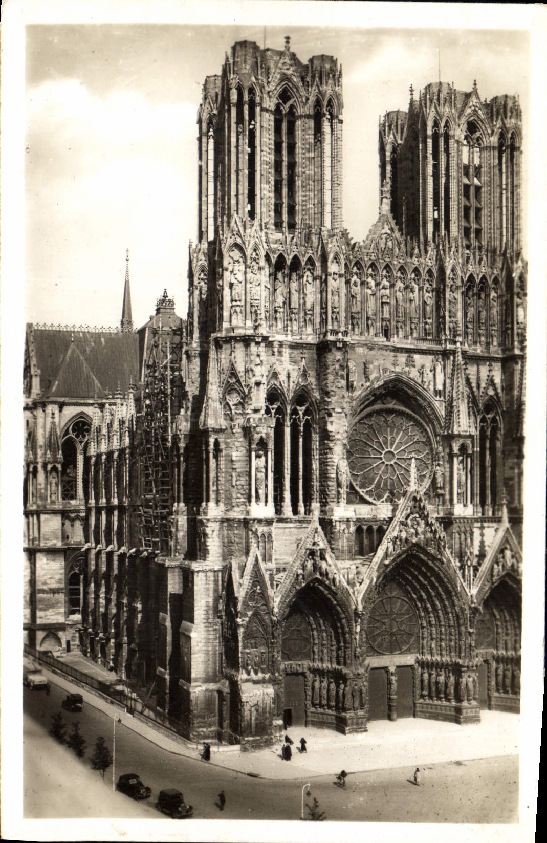 CPA Reims la Cathedrale 