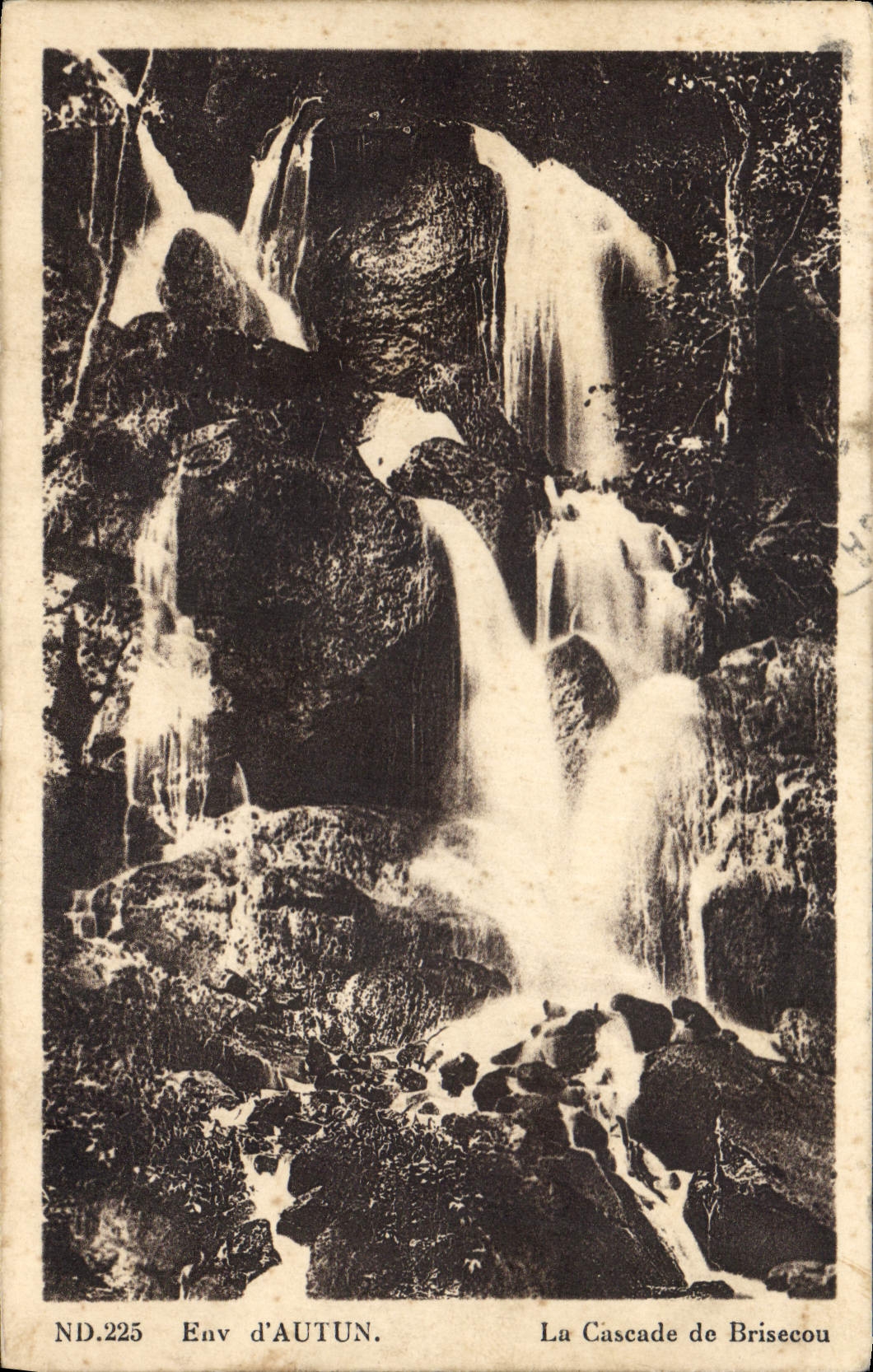 CPA Env d'Autun la Cascade de Brisecou 