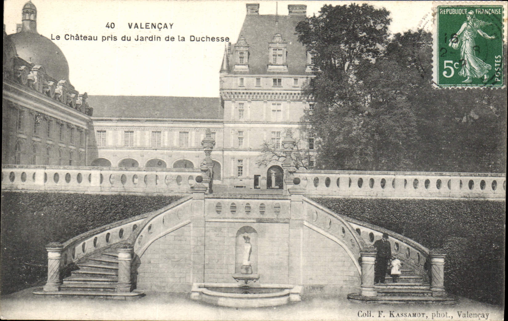 CPA Valencay le Chateau pris du Jardin de la Duchesse