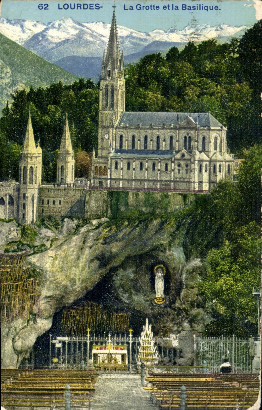 CPA Lourdes la Grotte et la Basilique 