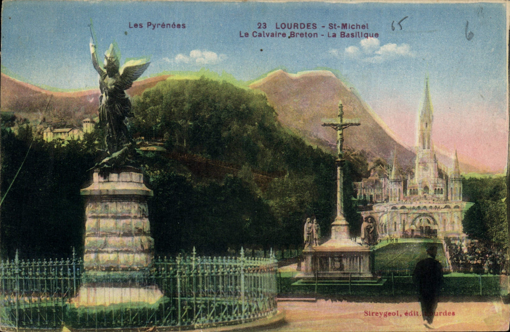 CPA Les Pyrenees Lourdes St Michel le Calvaire Breton la Basilique 