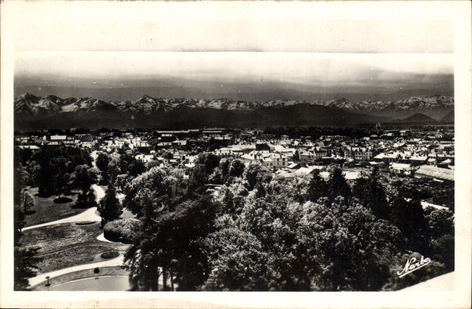 CPA Tarbes Vue generale sur la Ville 