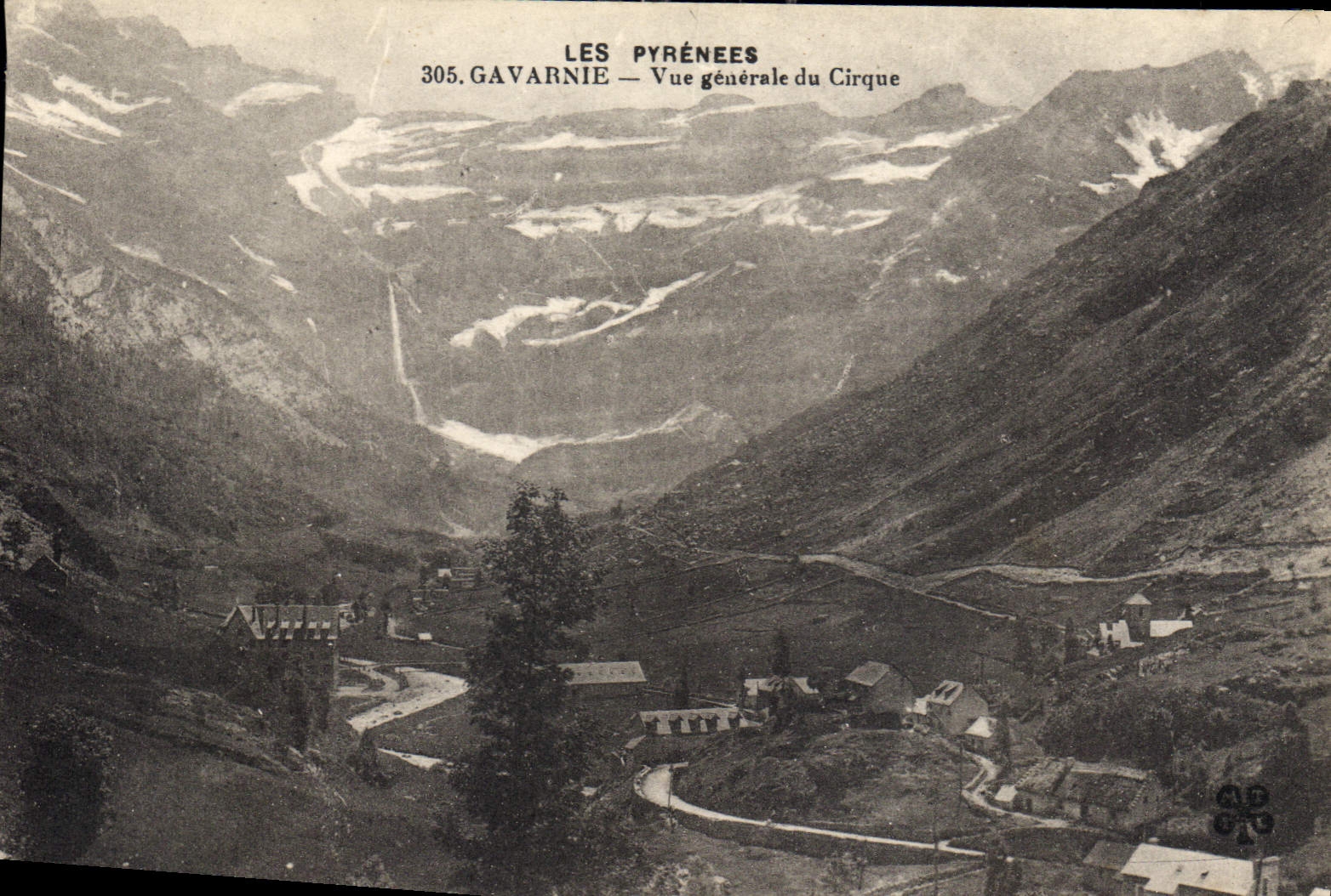 CPA Les Pyrenees Gavarnie vue generale du Cirque 