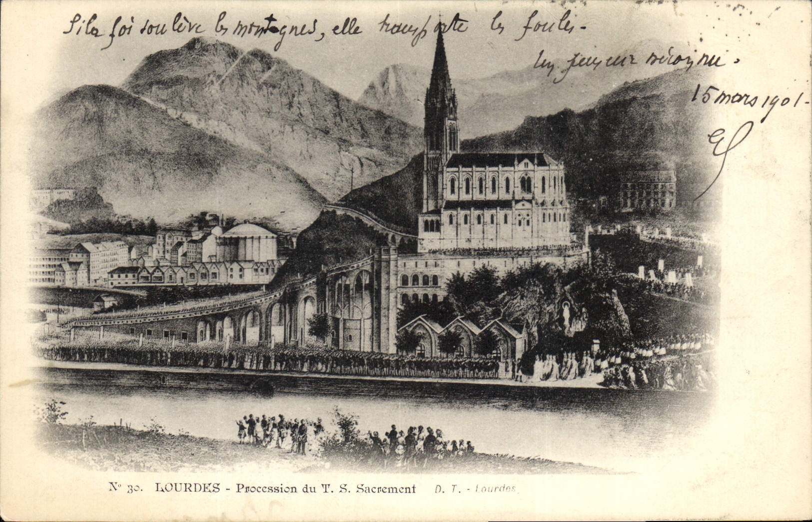 CPA Lourdes Procession du T S Sacrement 