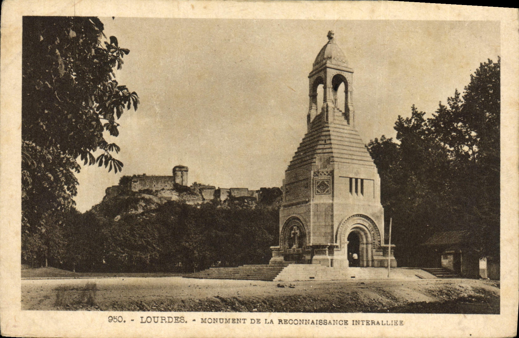 CPA Lourdes Monument de la Reconnaissance interallise 