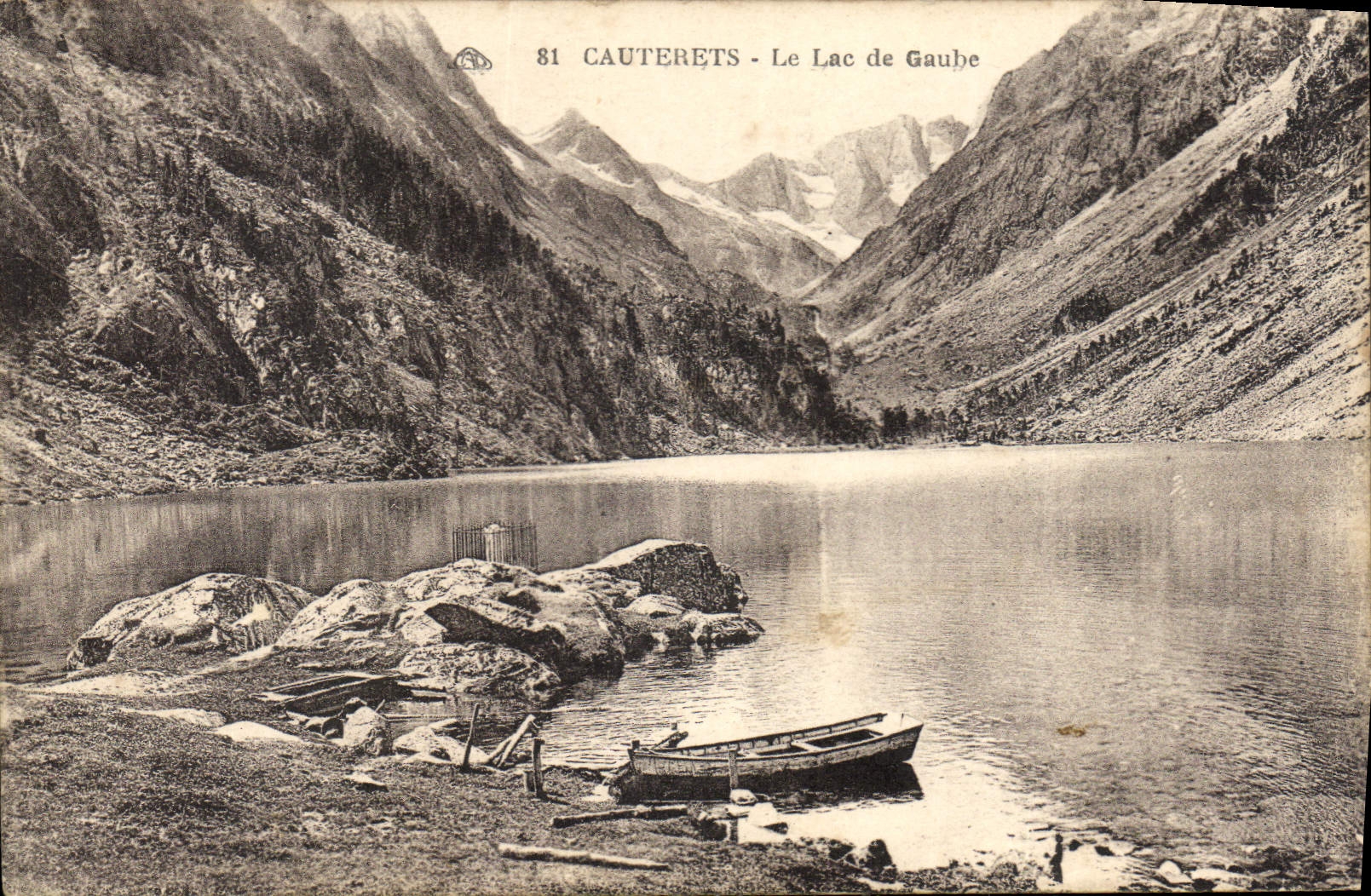 CPA Cauterets Le Lac de Gaube 