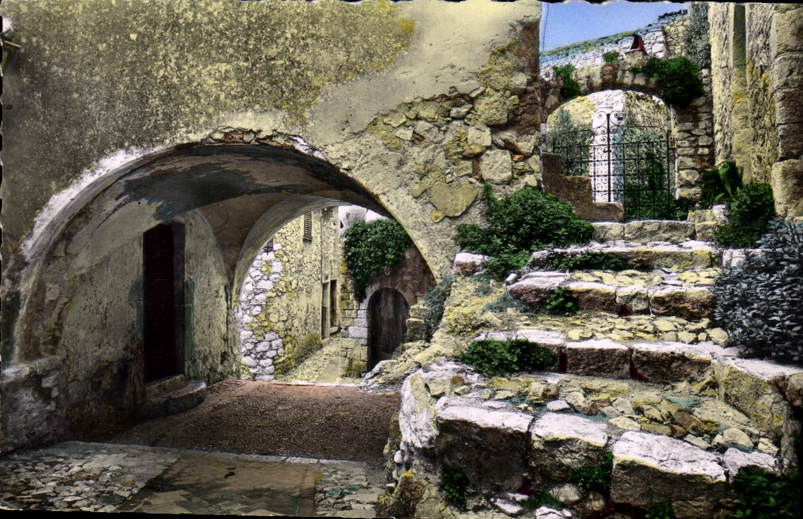 CPA Eze Village Vieille rue pitoresque 