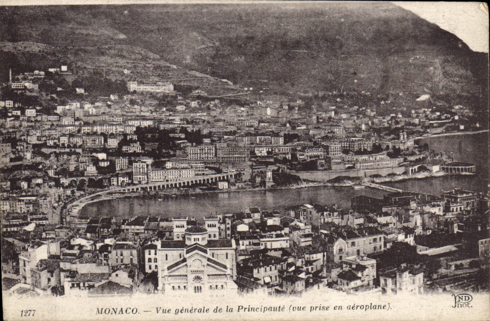 CPA Monaco vue generale de la Principaute vue prise en aeroplane 