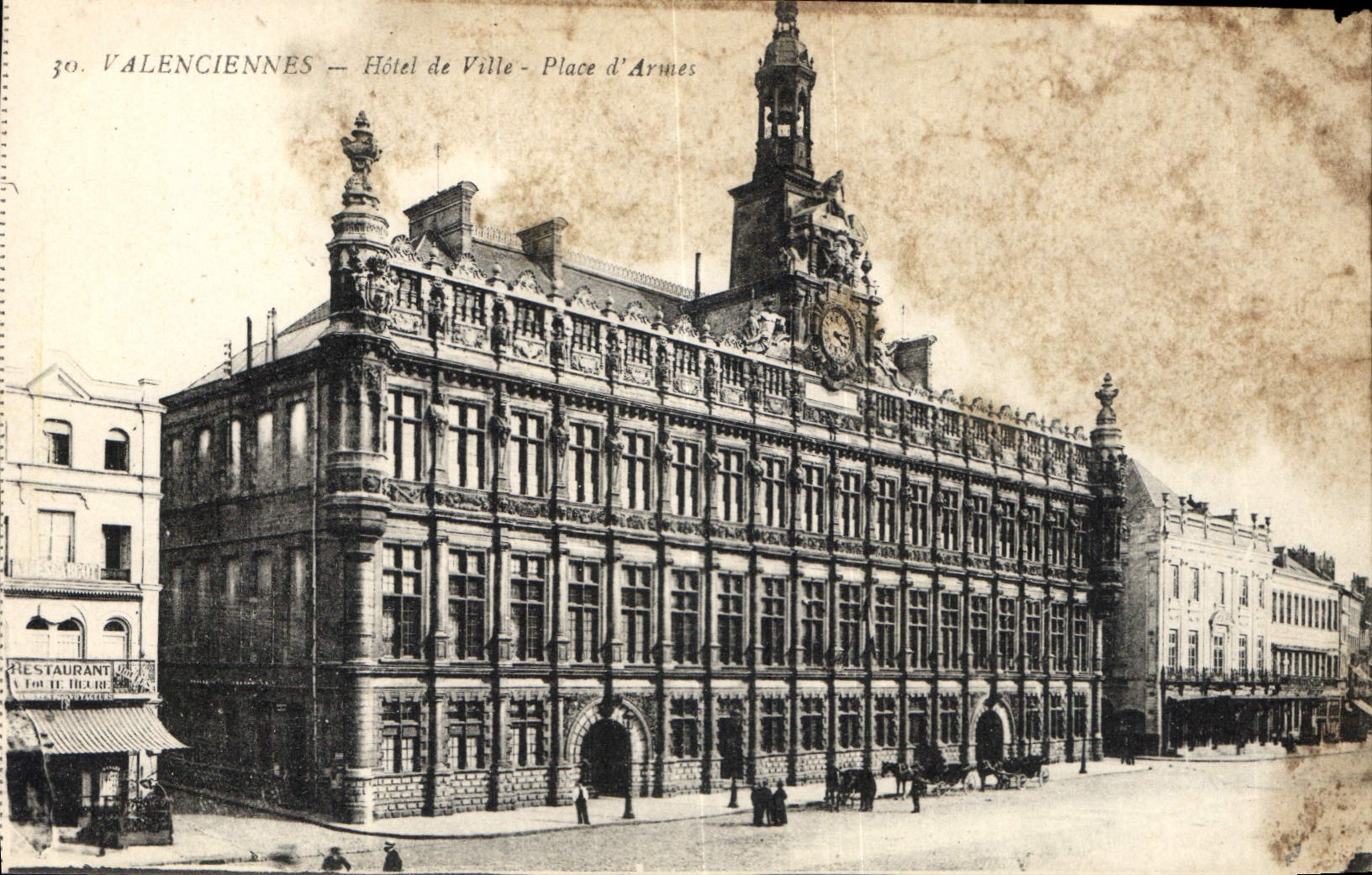 CPA Valenciennes Hotel de Ville Place d'Armes 