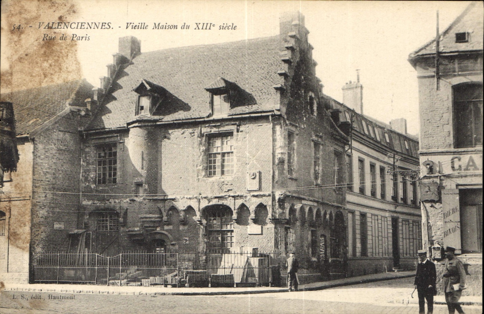 CPA Valenciennes Vieille Maison du XIII siecle rue du Paris 